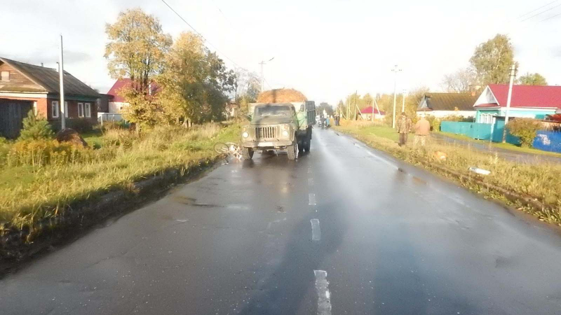 В Пучеже грузовик насмерть сбил велосипедиста В Пучеже грузовик насмерть сбил велосипедиста