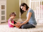 Как найти проверенную няню?