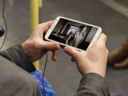 Как смотреть фильмы на планшете или телефоне?